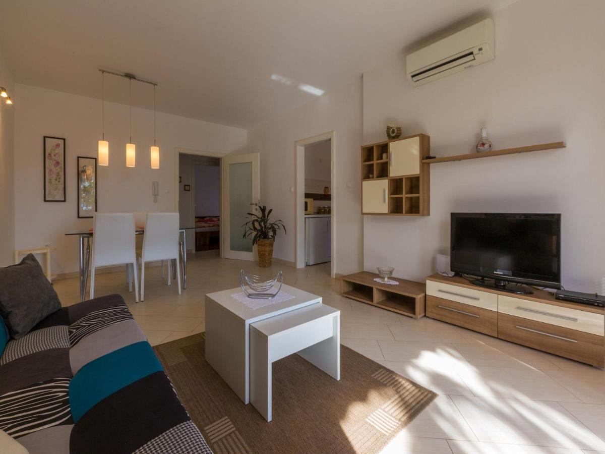 Apartment Villa Sara 德拉马利 外观 照片